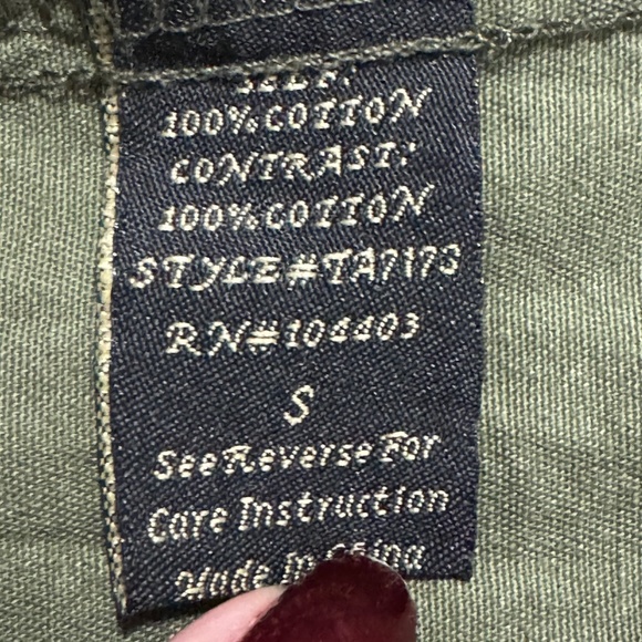 Lightweight Vintage Jacket with Plaid Accents - Picture 13 of 13